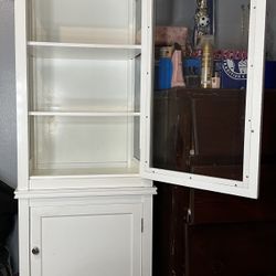 Dresser To Put Stuff 