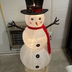 Free Standing Snowman Yard Decoration 