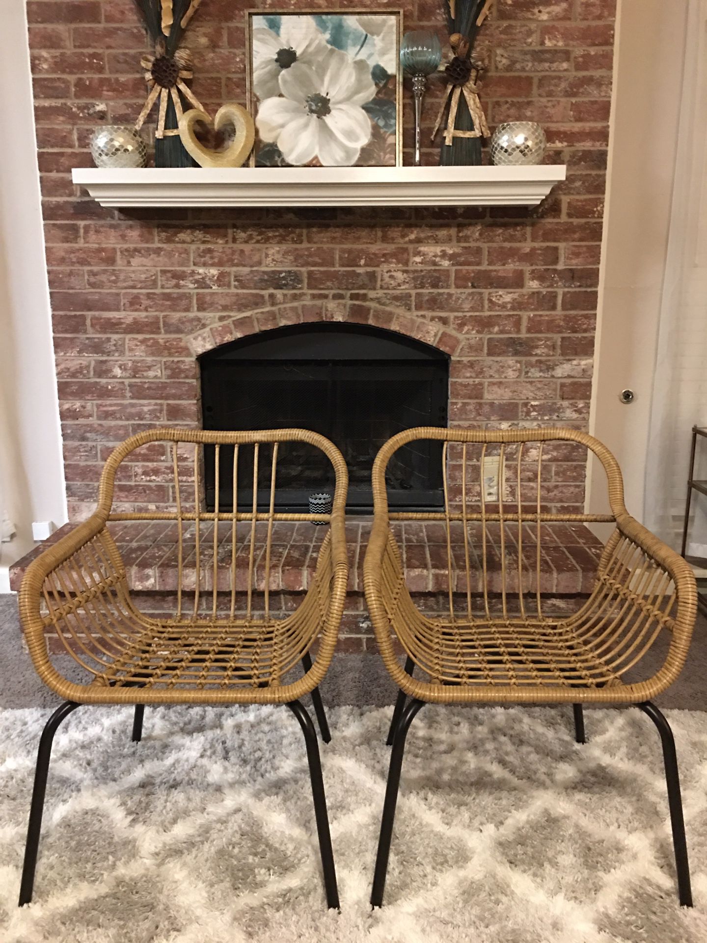 BRAND NEW OUT OF THE BOX, NEVER USED SET of 2 Patio Chairs ((READ DESCRIPTION BELOW))