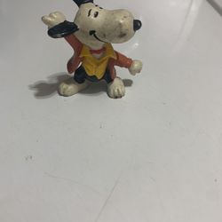 Vintage Peanuts Snoopy 1958/66  United Feature Rubber Figurine Made in Hong Kong