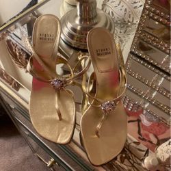 Sandal