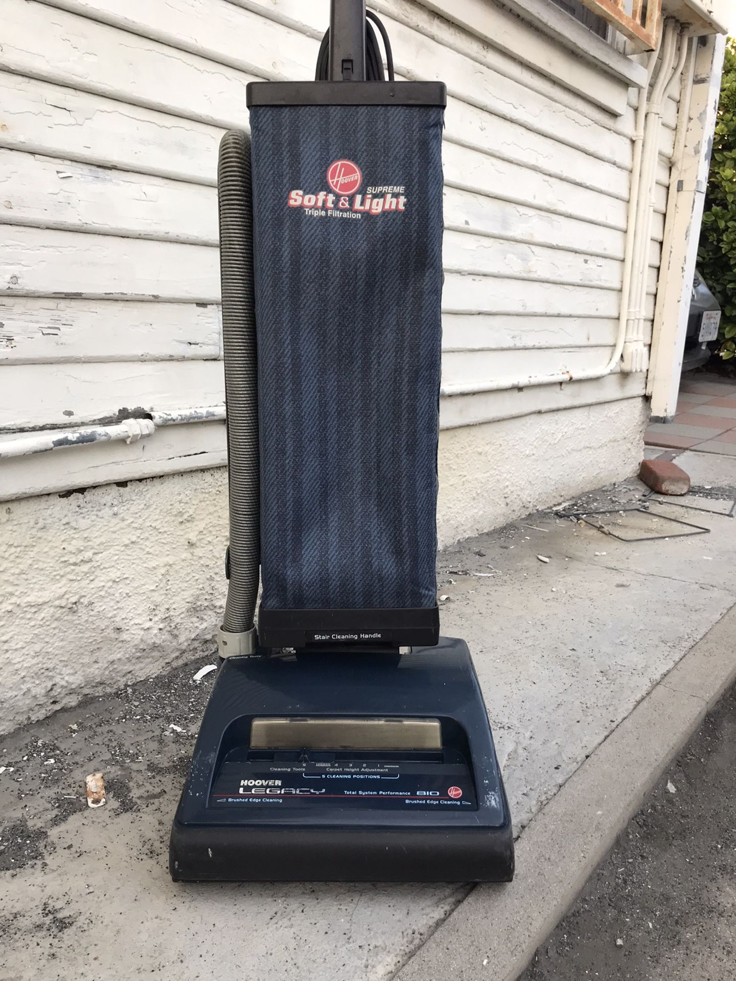 Hoover Legacy Supreme Upright Bagged Vacuum Cleaner