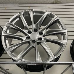 Rines 22x9 6x139 con llantas 305/40/22