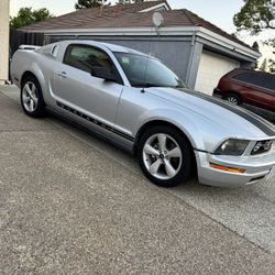 2005 Ford Mustang