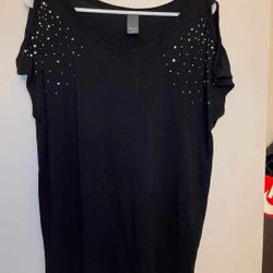 New Women's Top Size Large 