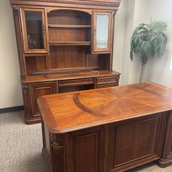 Executive office desk, hutch and book shelf