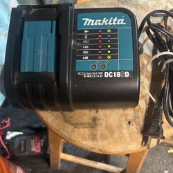 Makita Battery Charger 