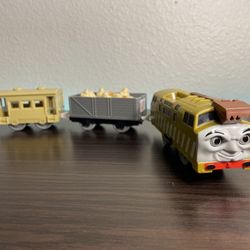 Thomas Friends Trackmaster Motorized DIESEL #10 TRAIN ENGINE 2004 TOMY Works