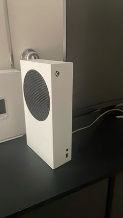 Xbox series s with gamesir g7 pro controller and a curved monitor 144 hz