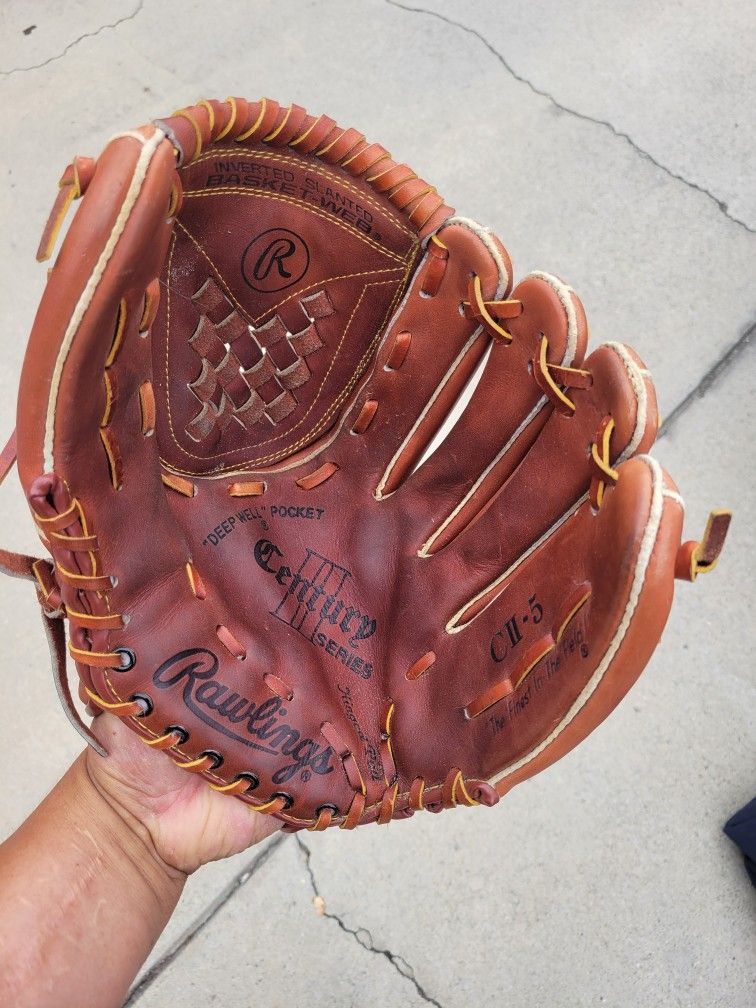 Rawlings Softball Glove