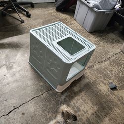 Litter Box Almost New