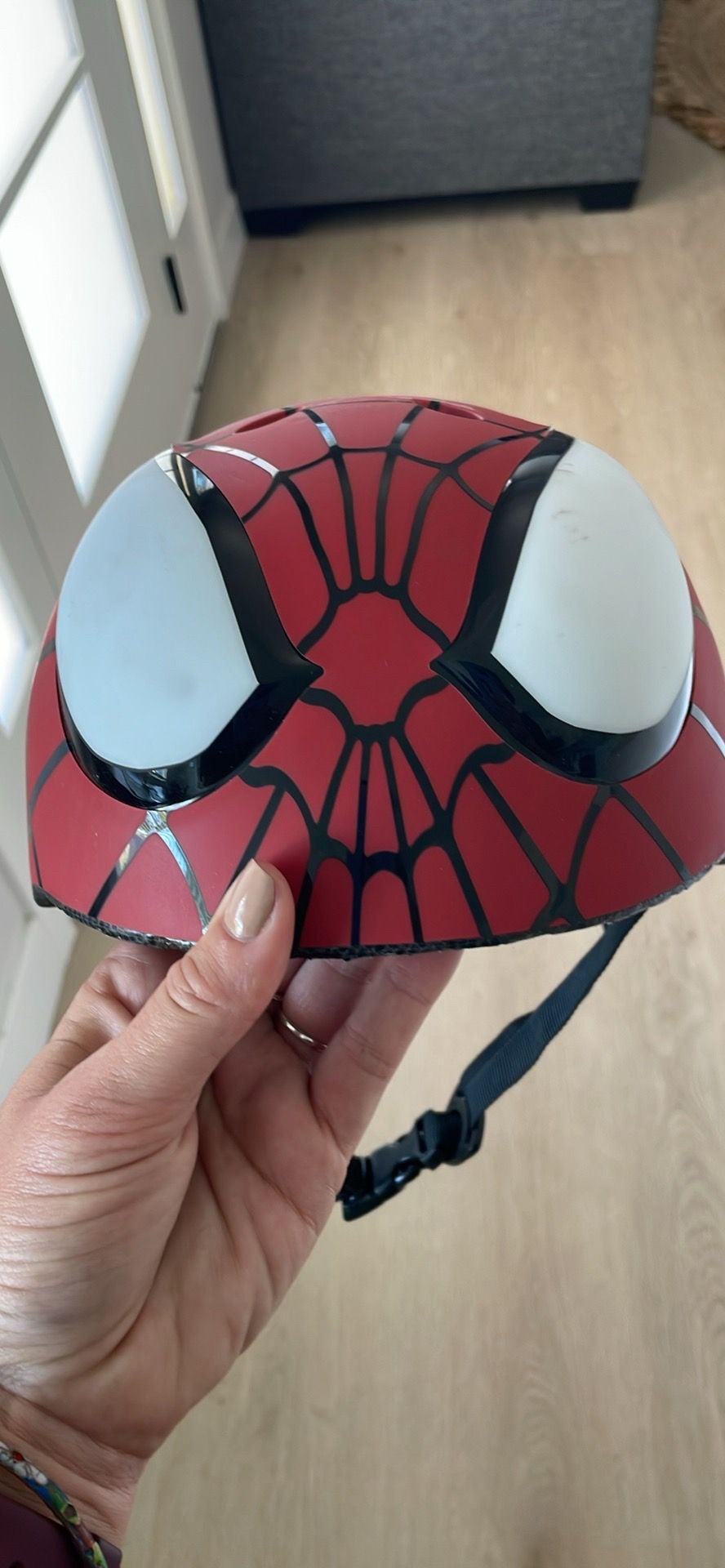Spider-Man helmet