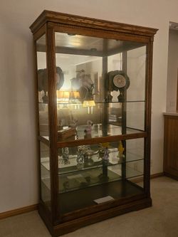 Howard Miller Curio Cabinet Lighting