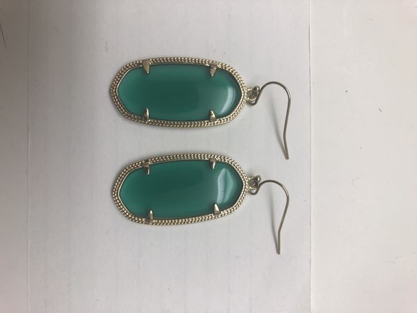 Kendra Scott Elle earrings for Sale in San Marcos, TX - OfferUp