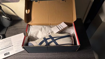 Onitsuka Tiger Mexico 66 Birch/Peacoat Size 9 M