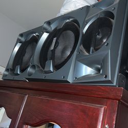 Bosina Radio Blootoo Con Controles Para Sólido Y Bajo