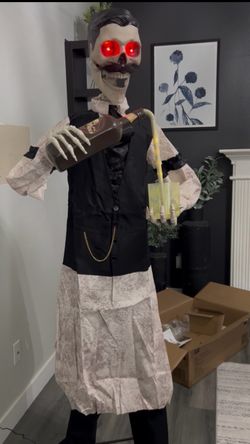 Dean the Deathologist Halloween Animatronic