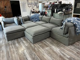 6 person couch + 3 Ottomans - Anabei brand