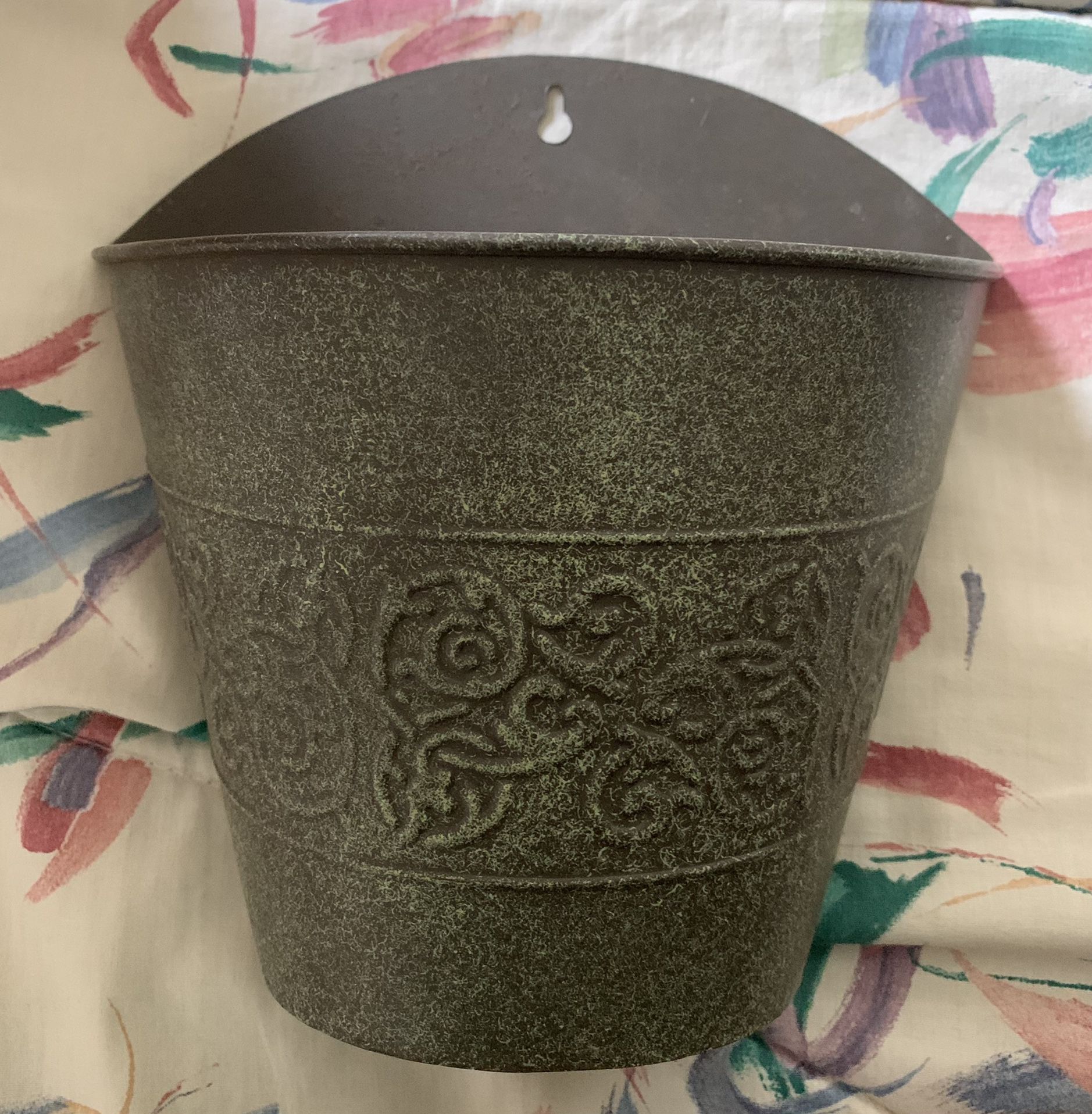 Metal? Rustic Basket Bucket Pot Outdoor Decor 