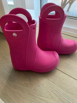 Little girl Crocs  boots hot pink Size 8