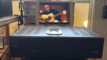 Adcom GFA-5300 Stereo Power Amplifier