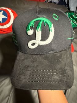Fino hat Marca Registrada collab