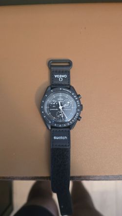 Omega X Swatch Snoopy Black Edition