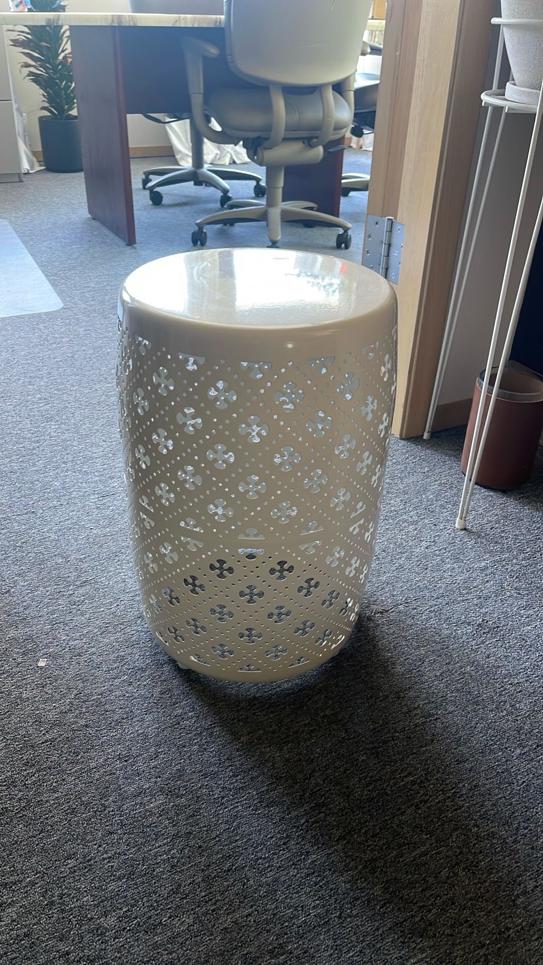 Garden/ End Table Stool