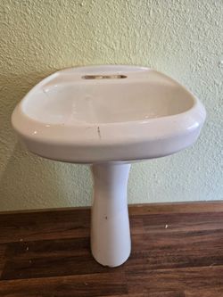 Pedestal Sink