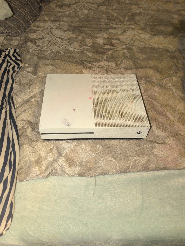 Xbox One S