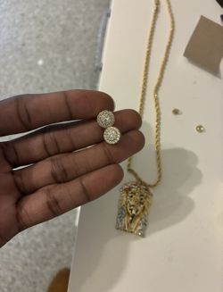 Earrings for sale
