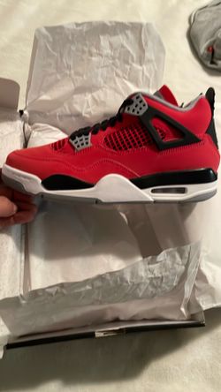 Jordan 4 retro fire red toro bravo