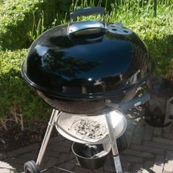 Kingsford KETTLE GRILL Good Condition