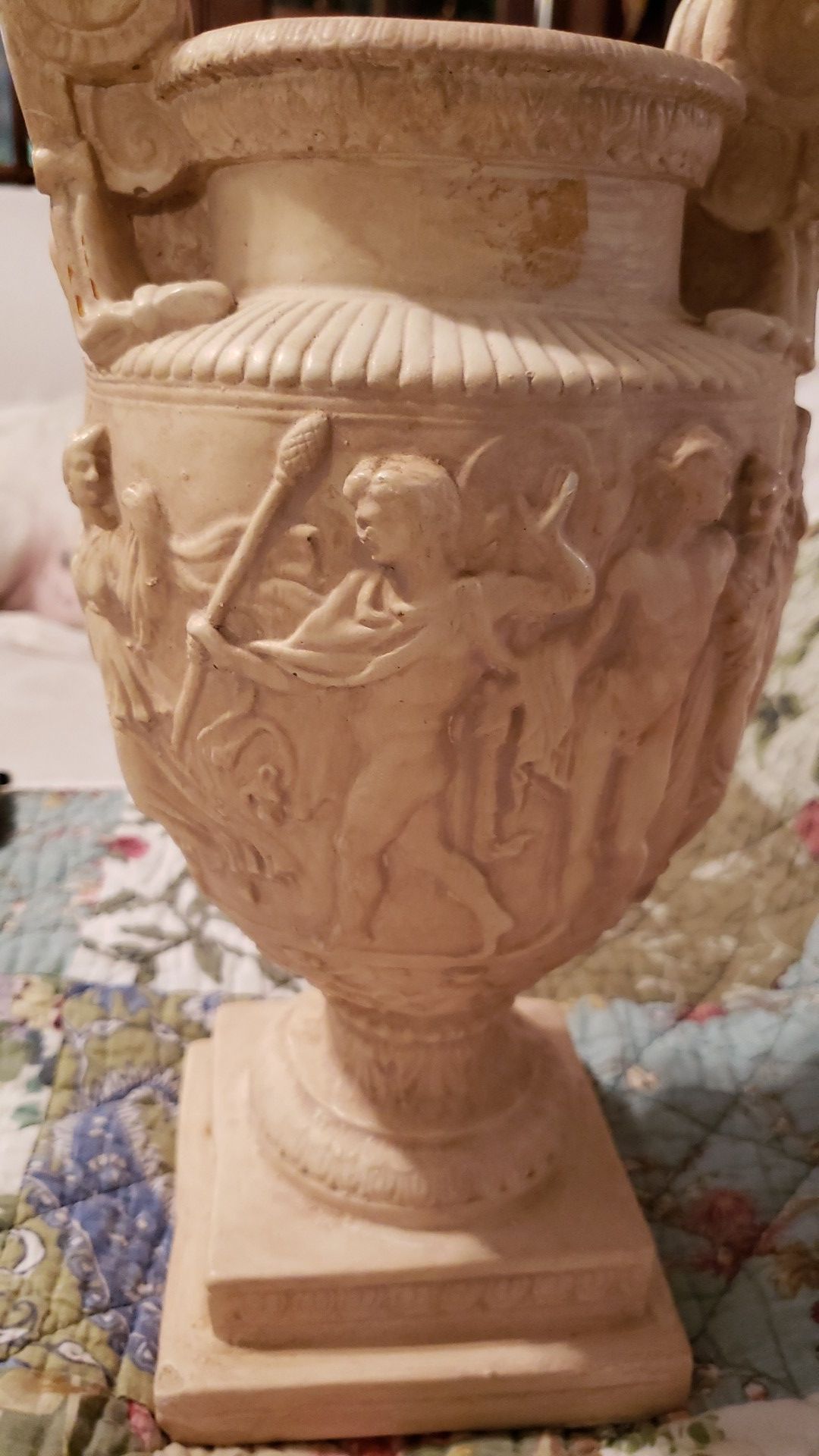 VINTAGE REPLICA OF THE "TOWNLEY URN" # 2500 BRITISH MUSEUM SCULPTURE ORNAMENTAL VASE/ URN