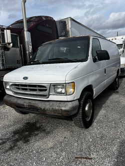 2000 Ford E-250