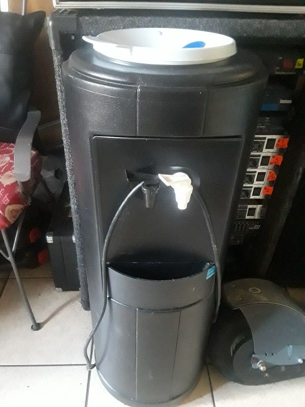 Water Dispenser