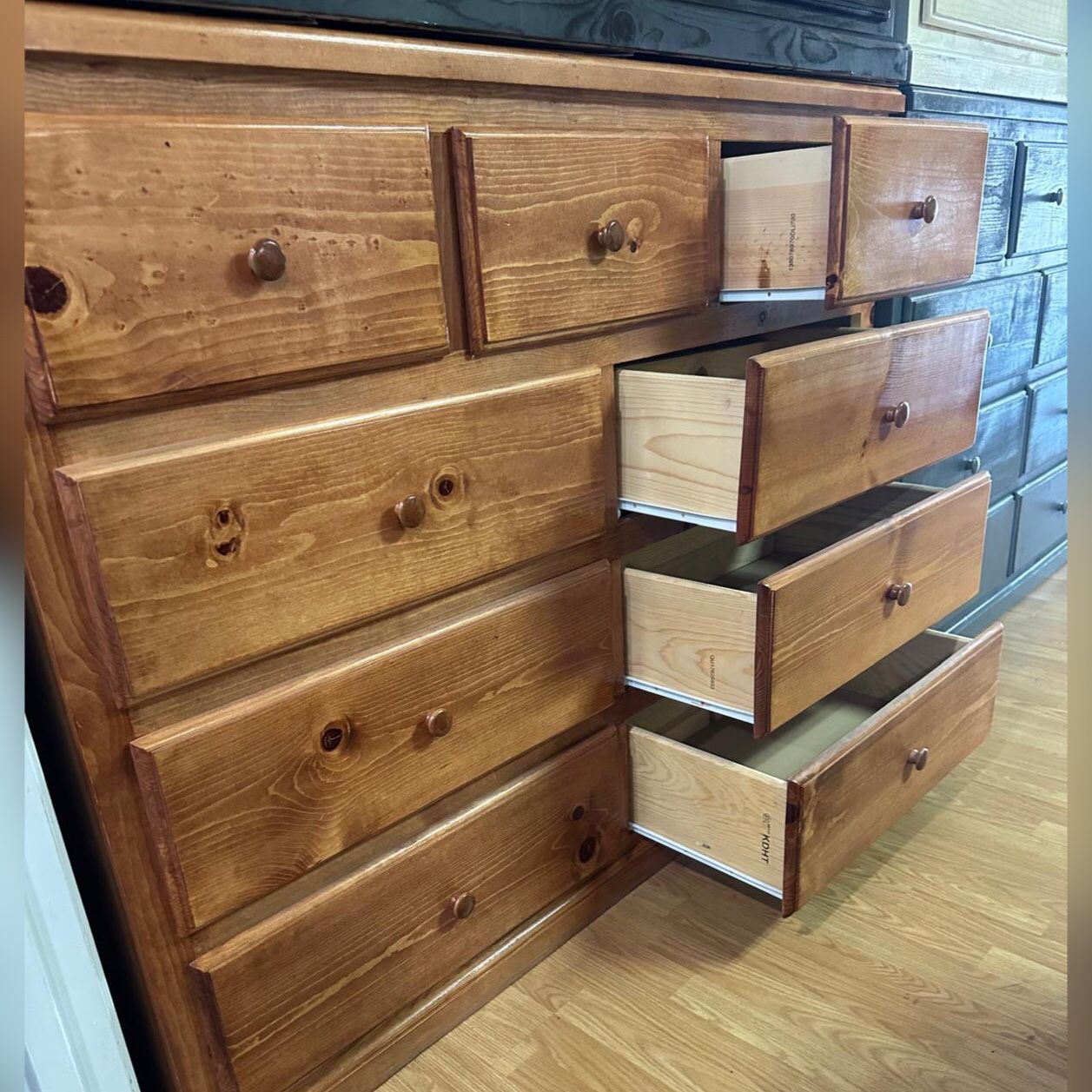 Dresser