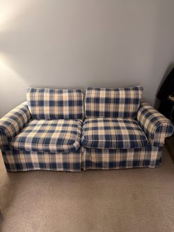 Plaid Loveseat Sofa – Good Condition