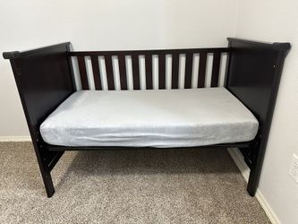 Convertible Crib/Toddler Bed with New Mattress