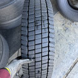 225/70/19.5 Continental