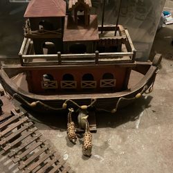 Wooden Noah's Ark Set 24"x 22" & Large Ramp