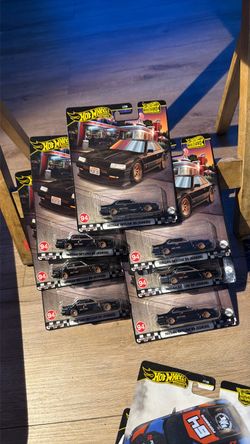 Hot Wheels Nissan skyline RS     P3
