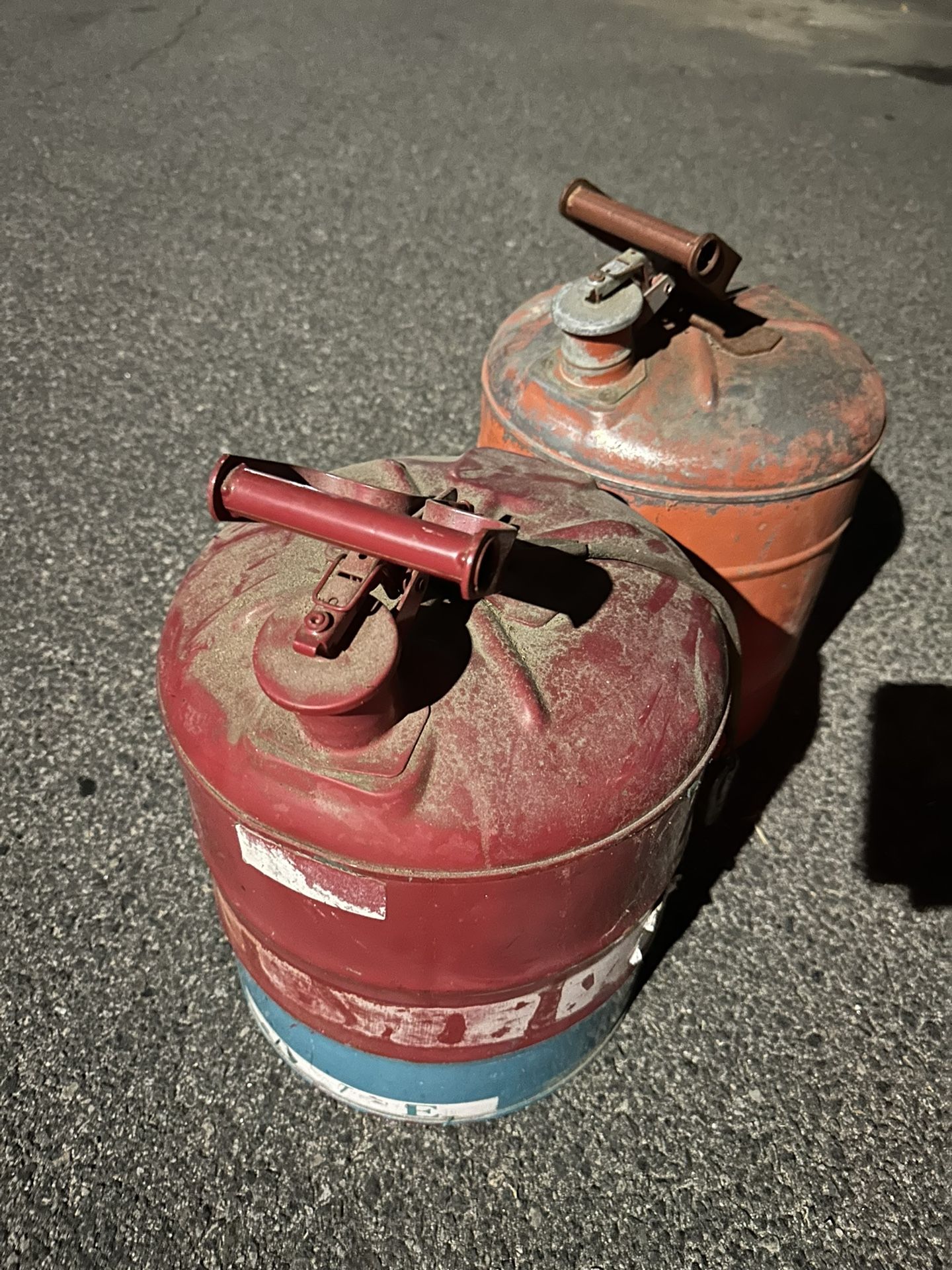 Metal gas cans,gasoline Tanks Or Diesel Tanks Metal 20 each