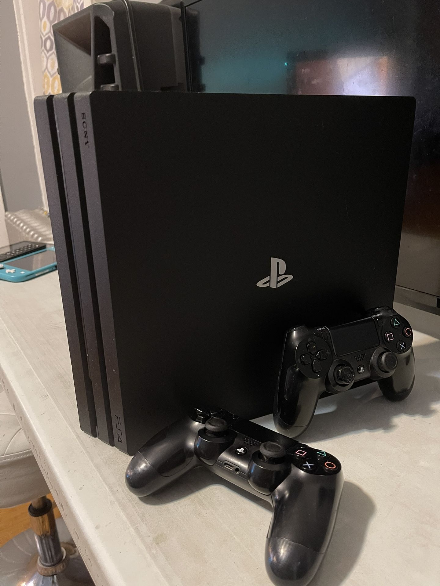 PS4 PRO