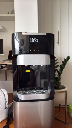 Water dispenser hot/cold - Office or Home
