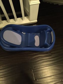 Baby bath tub