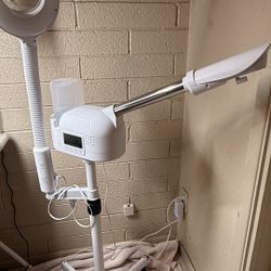 Professional Facial Steamer w/ Magnifying Lamp - Spa Quality, Works Perfect