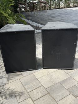 Carvin TR 115N. SPEAKERS