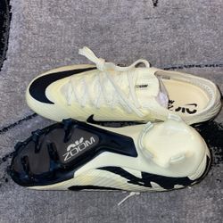 Soccer Cleats 5.5