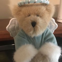 Boyd’s Bear tree topper with tag. “Angelica” 14” tall. Companion to “Gloria”, May purchase both for $40  